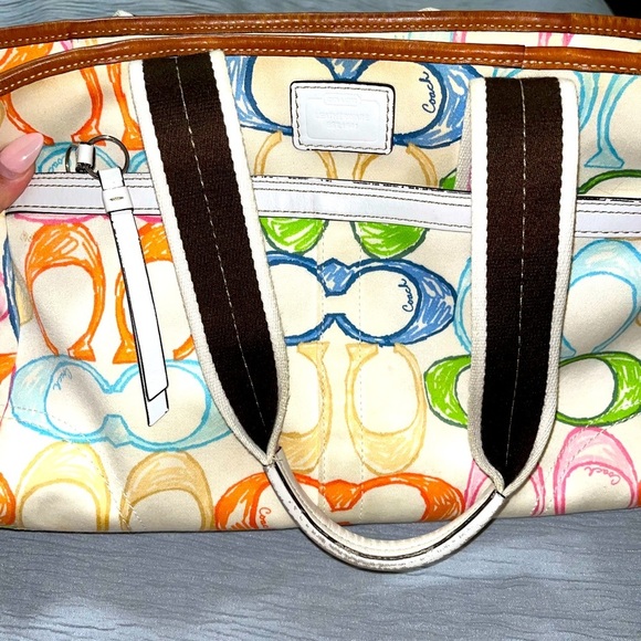 Coach Hampton Scribble Handbag, Vintage - Picture 3 of 16